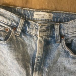 Abercrombie 90s straight ultra high rise